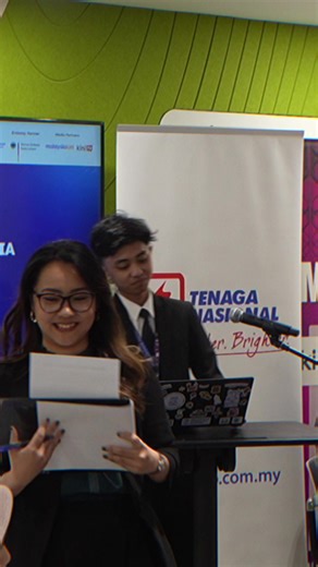 I travelled for twenty-four hours to be here, and it was an honour to represent my cute country, Indonesia, as the Youth Speaker for the Sustainable Energy Pillar at the ASEAN Youth Summit 2025 in Kuala Lumpur. My sincere appreciation goes to MIDP, KiniEvents, Tenaga Nasional Berhad, EU in Malaysia, France Embassy in Malaysia, Sweden Embassy in Malaysia, Germany Embassy in Malaysia, and the Ministry of Belia dan Sukan Diraja Malaysia for hosting a meaningful and well-curated regional dialogue. W