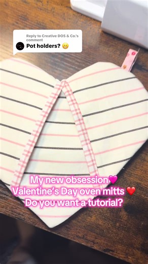 Oven Mitts Tutorial for Valentine's Day Gifts