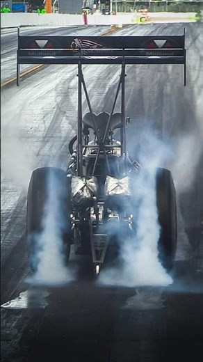 The Mesmerizing Sound of a Top Fuel Dragster Burnout 🎧 #TopFuel #Burnout #DragRacing