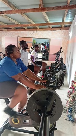 Vidéos de la maison du sport (@la.maison.du.sport) avec son original - la maison du sport