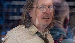 Tłuste włosy i duży brzuch. W ten sposób legendarny aktor kończy karierę?