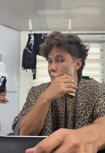 Vlog corto: retoque de cabello y día con Michael Ronda