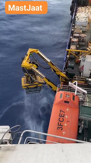 3K views · 61 reactions | #offshore #offshorelife #oceanenvirment #PlatformEngineering #SubseaSolutions #DeepSeaAdventure #mastjaat #ROV #hardworking | Mast Jaat | Facebook