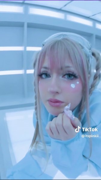 Cyberbaby ft. @robopup: Hyperpop Music Video Out Now