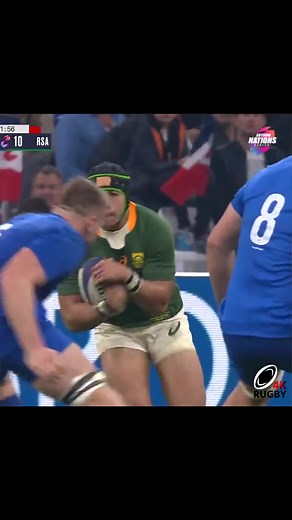 Cheslin Kolbe Bumps Off a Flanker | Impressive Rugby Moment