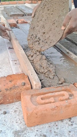 Professional Concrete Leveling Skills | Manual Construction Techniques#shorts #construction #tips