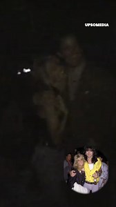 61K views · 192 reactions | "Heather Locklear hatte nicht vor, zu Hause zu bleiben und wegen der Liebe zu weinen. Die Schauspielerin war 2 Wochen nach der Scheidung von Tommy Lee das pure Glück." | Goldene Jahre | Facebook