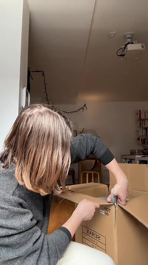 Подписывайтесь на тг канал : ювелирный стафф , «если вам нравится контент» потому что я скоро планирую удалить эту страничку и создать новую #роспаковка #роспакоука #обзор #обзорпокупочек #роспаковкачееееек #блогерпарижа #париж #обзорпокупок #влог #влоги #дизайнинтерьера #мебель #дизайнерскаямебель #покупкичек