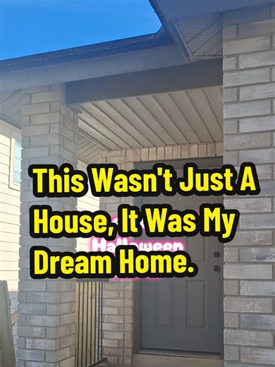 It wasn't just a house to me. This was the longest I've ever lived anywhere in my life. This was the home I dreamed of as a little girl. I hope the new owners love it the way that I did. 💛 #pikachunsarah #moving #dreamhouse #movingon #vegasbound