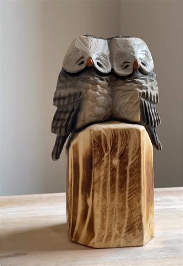 Owl Love Pair: Artistic Wood Carving Creations