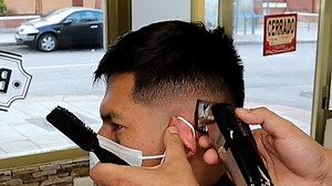 We make a haircut step by step so you can learn to do it easily #asmr #shave #cleanshave #traditional #barber #barbershop #traditionalart #tradition #oldschool #classic #vintage #old #hair #cut #details #razor #gentleman #man #men #ritual #formen #shaving #beard #fyp #foryou #fy | Barber-Man