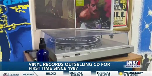 Report: Vinyl records outselling CDs for first time in 35 years