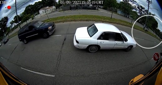 Video shows child getting on school bus nearly hit by SUV in Richmond: 'It’s really an epidemic'