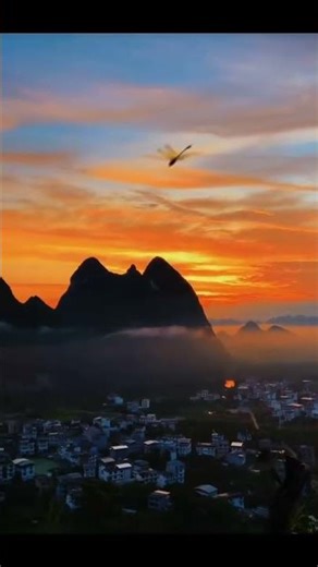 🌅 Sunset in Yangshuo… and suddenly the coffee’s the side act 😅 ▏hi@tibet4fun com
