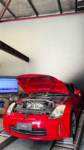 Jordan’s 350z came in with that classic HR idle hunting issue that the VQ35HR motors are so well known for. We got to the bottom of it, sorted the idle out and chucked it on the dyno for a full power tune. End result - smooth idle and a very respectable 292.2hp/324nm from a stock VQ35HR. These motors respond really well to a proper tune and it’s always satisfying when everything comes together on the dyno 🔥 #vq35 #tune #pzp #jdm #vq35hr