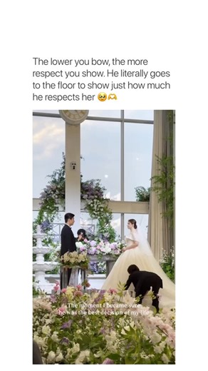 couples! 💫 on Instagram: "In Korean weddings, bows are a powerful symbol of respect, sincerity, and humility, reflecting the values placed on honor and mutual regard within a marriage. The depth of a bow carries meaning, with lower bows representing deeper reverence, making the gesture a quiet but significant expression woven into the ceremony. Often performed by both partners toward one another and their families, the bow marks a shared acknowledgment of gratitude and commitment. A moment that