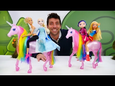Vidéo pour enfants en français. Les poupées Barbie, Elsa. Jardin d'enfants №83. Salon de beauté
