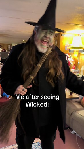 Wicked Musical Performance: Elphaba's Defying Gravity