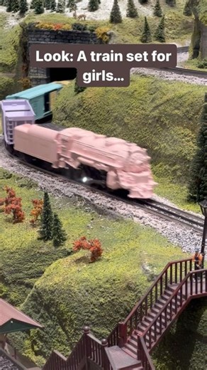 Model Trains Enthusiast on Instagram: "During the 1950s, Lionel saw a decline in popularity. Children were more interested in the glitzy appeal of space travel than in the locomotives of the first half of the 20th-century. Lionel decided that they needed to broaden their marketing base to include girls. With the notion that if they made the trains a little more whimsical and aesthetically appealing, girls would rush and demand them. Enter the Lionel Girls’ Train Set of 1957. The pastel-colored c