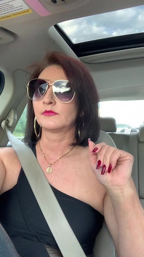 Nivia Lagares UGC creator on TikTok