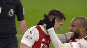 Xhaka scores perfect free-kick for 2-0 lead (44)