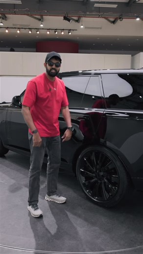 Faisal Khan on Instagram: "A feature we have seen in the S-Class a few years back is now making its way to more and more cars with Land Rover set to offer electric doors in the Range Rover in the near future! Luxury is also about automatic features and why trouble the chauffeur when you can simply press a button to open and close doors?"