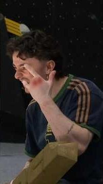 Ce grimpeur inconnu a CHOQUÉ le monde