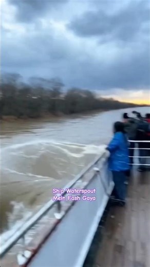 Ship Waterspout Mein Fash Gaya#shortsfeed