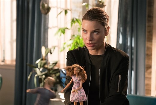 'Lucifer' Fans Call Out a Major Mistake in Chloe's Pregnancy