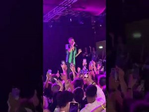 بلعب البخت ويجز حفلة باريس