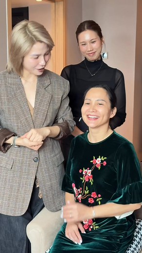 Mẹ cô dâu Ngọc Huyền nói “ Cô cày view xem HP nhiều lắm “ 🥰 #huongphieumakeup #phanhuonghair #makeupdephanoi #makeupmelenchuc #makeupmesui #makeupmecodau #makeupmechure | Hường Phiêu