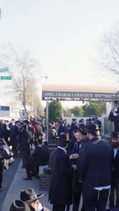 ✨ Thousands of Chabad rabbis from around the world gathered at the Ohel, the resting place of the Rebbe. There they prayed to G-d in behalf of their families, their communities and the world. What's your prayer you'd want to share for your Chabad rabbi? | Chabad.org
