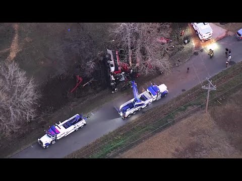 Firetruck crashes in McClain County while appearing to head to nearby fire