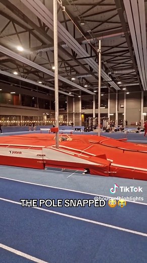 Pole Vault Fail: The Pole Snapped at the Olympics