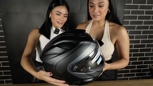 Who misses our unboxing videos? Here's a throwback one to go with your easy Sunday. This video features the RPHA 71 and RPHA 91 models with our guests Katrice Kierulf and Klea Pineda. 🤘🏽 #HJCHelmetsPhilippines #rpha71 #rpha91 | HJC Helmets Philippines