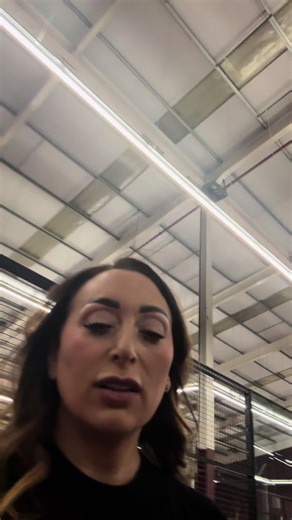 Do you think 🤔 your padel racket makes a difference to how you play? I definitely do… hence I now have a collection of 27 different rackets oooops 🫣🤣 #padeladdict #padeltime #padelracketreview