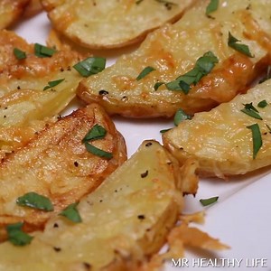 The perfect baked potato in 20 minutes! Via Mr Healthy Life | Healthy Food Fridge