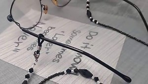 Chains Eyeglass Strap for Women Vintage Black Beaded Face Mask Lanyard Elegant Cord Eye Glasses Chain String Holder (Color : Black, Size : 1)