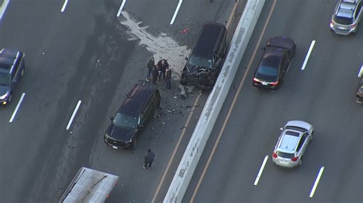 1 dead, several injured in crash on Southeast Expressway