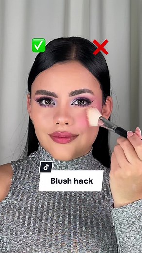 Blush Hack para un Maquillaje Perfecto
