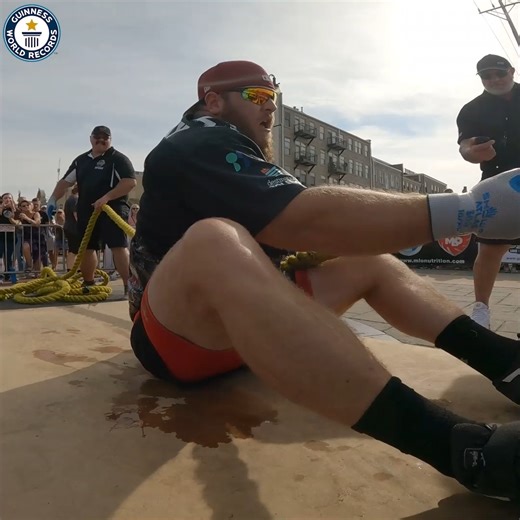 Strongman pulls off something truly MASSIVE at the Strongman Champions League event in Ohio 👏 | Guinness World Records