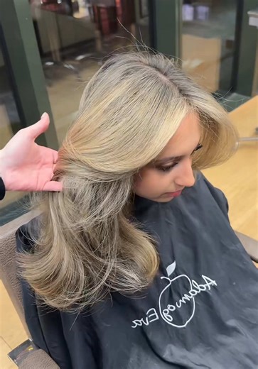 Achieve the Perfect Old Money Haircut and Color