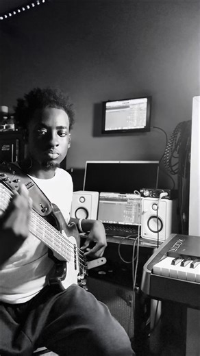 Ghanaian Praise Music Featuring Bass Beats