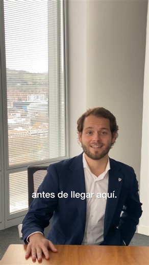 Universidad de Deusto on Instagram: "Segunda semana de Adviento: La esperanza se contagia. La esperanza... se aprende viviendo... se contagia cuando alguien confía. Cuando uno cree, las demás personas también se levantan. Adviento 2025: Fe que transforma el mundo. Abendu aldiko bigarren astea: Itxaropena kutsatzen da. Itxaropena... bizitzen ikasten da... norbait fidatzen denean kutsatzen da. Batek sinesten duenean, besteak ere altxatu egiten dira. Abendu 2025: Mundua eraldatzen duen fedea. #Advi