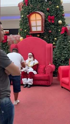 Lorenzo quer tirar foto com papai noel