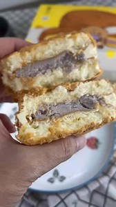 鹹甜滋味，滿滿內餡，超級好吃的小蛋糕！ 超級推薦芋頭口味😍>> https://reurl.cc/M6jyEX | 鬆獅大人