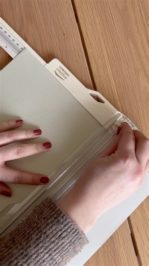 3.3K views · 60 reactions | Create an easy gate fold card with us! 朗 | Vaessen Creative | Facebook