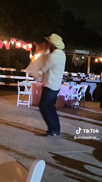 Perfect Fiesta Celebration with DIY Centerpieces