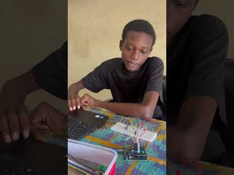 Arduino Tutorial | Building Your Fourth Circuit (Blue LED on Pin 11 – STEMAIDE Kit)