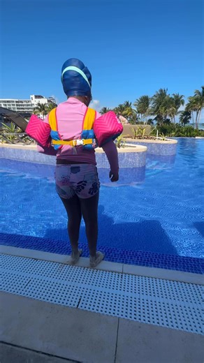 #FLEX #Success #Wealth #Lifestyle & #Joy through the eyes of your children because it’s not about, it’s all about them. My #Life experience gave me scars and bruises on my back and hands so they can walk and live in #peace My mission is hide them from the #dark so the #light can show them all will forever be ok ❤️ | Jus Rollé